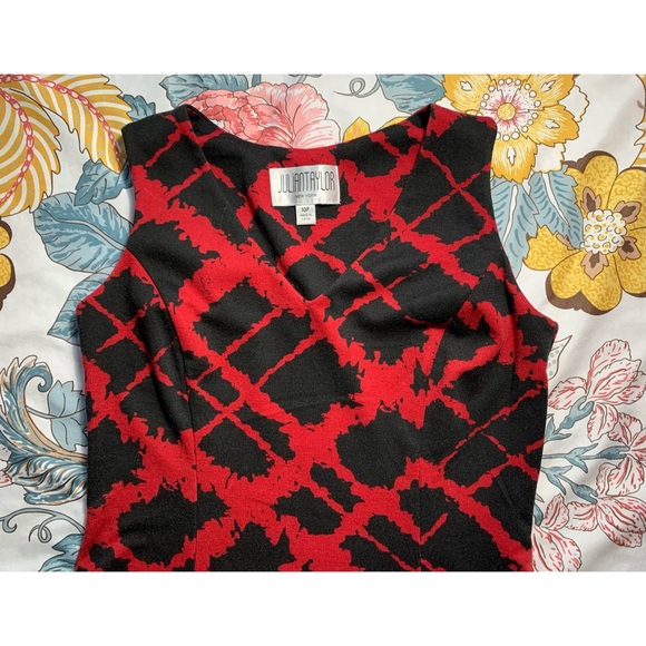 Dress - Picture 2 of 4